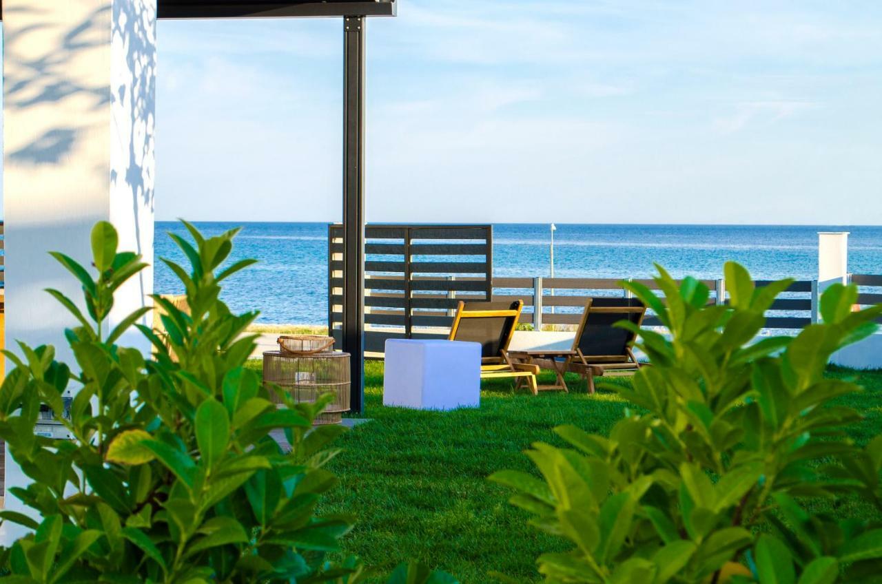 Thea Suites Nea Kallikrateia Dış mekan fotoğraf