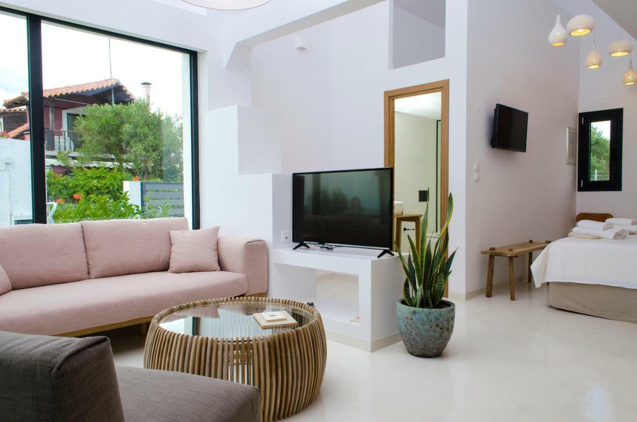 Thea Suites Nea Kallikrateia Dış mekan fotoğraf